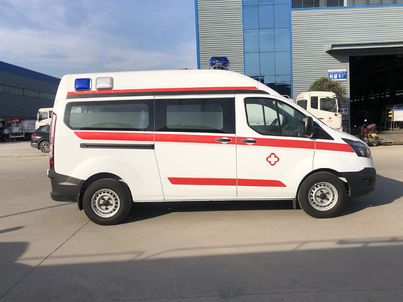 福特V362汽油版轉(zhuǎn)運型救護(hù)車