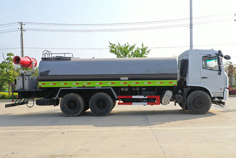 東風(fēng)D3L后八輪20噸噴霧車