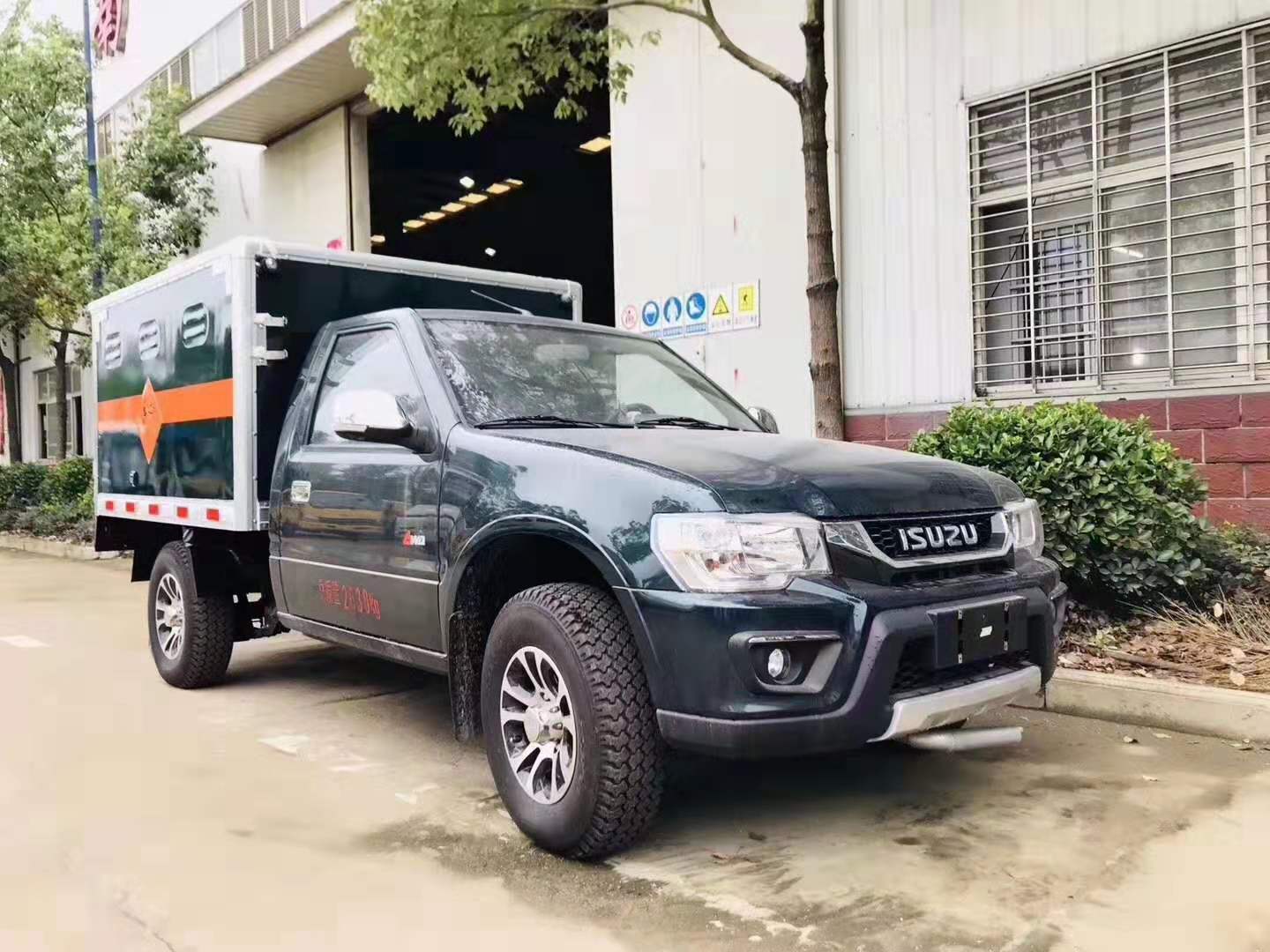 五十鈴四驅(qū)皮卡爆破器材運(yùn)輸車(chē)