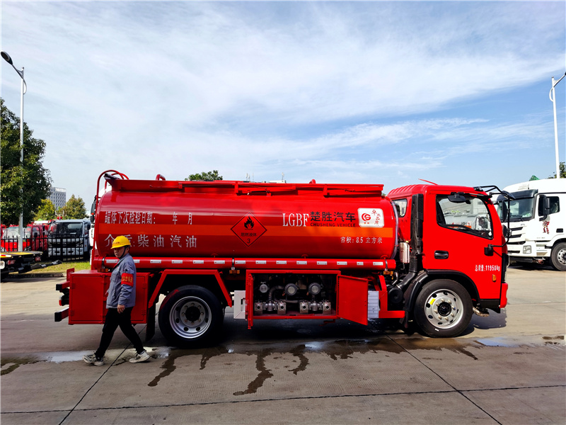 消防專用東風(fēng)8噸加油車